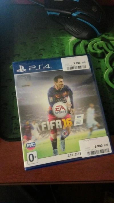 Лот: 6244269. Фото: 1. Диск игра для Playstation 4 "FIFA... Игры для консолей