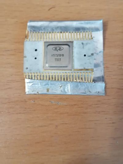 Лот: 25807111. Фото: 1. Микросхема К572ПВ1В. Микросхемы