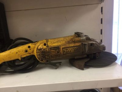Лот: 17109198. Фото: 1. Болгарка dewalt D28490-pfru id... Электроинструмент