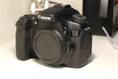 Лот: 12036772. Фото: 1. Canon 70D Body. Цифровые зеркальные