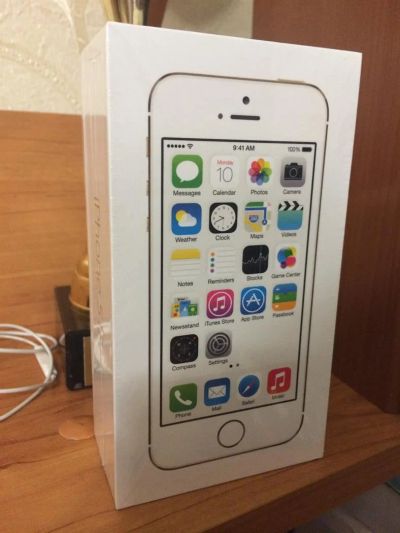 Лот: 3719123. Фото: 1. Apple iPhone 5S 16Gb GOLD! РСТ... Смартфоны