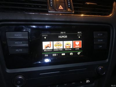 Лот: 13112934. Фото: 1. Skoda. VW. Swing2. Автомагнитолы