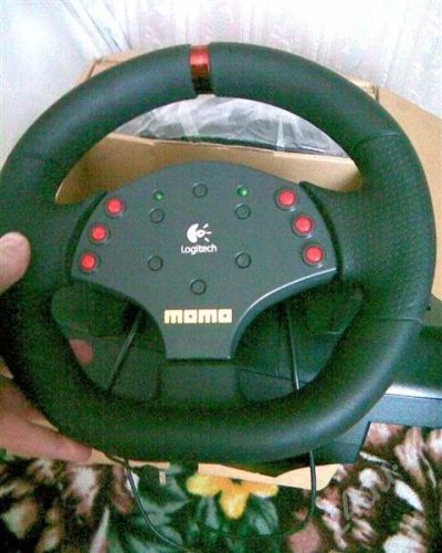 Лот: 352147. Фото: 1. Игровой руль Logitech MOMO Rasing. Рули, джойстики