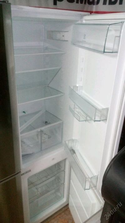 Лот: 5876247. Фото: 1. Холодильник Electrolux ENN92800AW... Холодильники, морозильные камеры