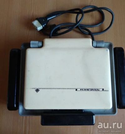 Лот: 16282756. Фото: 1. Вафельница. Кухонная