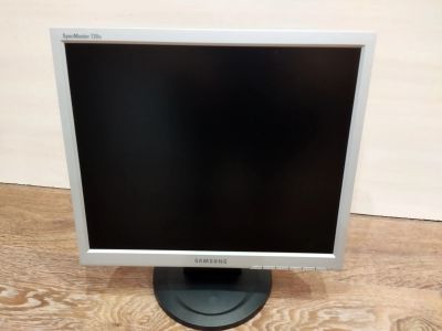 Лот: 18842050. Фото: 1. Монитор 17 Samsung SyncMaster... ЖК-мониторы