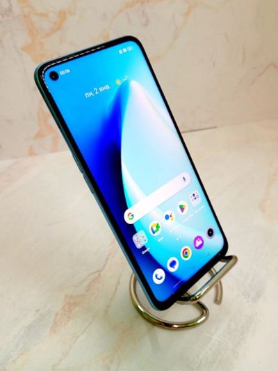 Лот: 21177561. Фото: 1. Смартфон realme 9i 4/128 ГБ (щ... Смартфоны