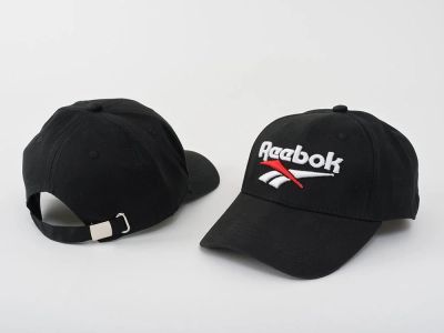 Лот: 12690983. Фото: 1. Кепка Reebok (9767). Головные уборы