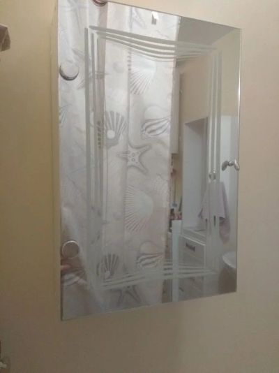Лот: 11838490. Фото: 1. Зеркальный шкаф в ванную. Мебель для ванной комнаты
