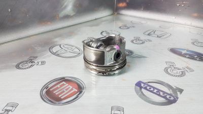 Лот: 23583669. Фото: 1. Поршень Mercedes-Benz C-Class... Двигатель и элементы двигателя