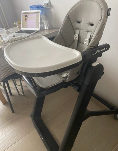 Лот: 19391053. Фото: 1. Стульчик для кормления peg perego... Стульчики для кормления