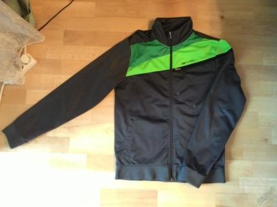 Лот: 5695843. Фото: 1. Олимпийка CROPP. Другое (спортивная одежда)