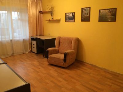 Лот: 9619313. Фото: 1. Сдам 1-комн., центр, 33 м.кв... Квартиры, студии