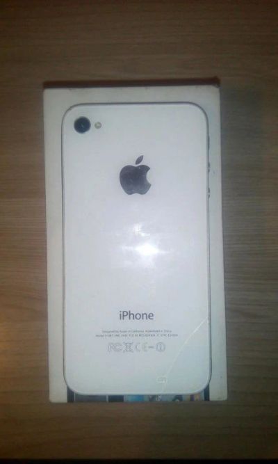 Лот: 9551377. Фото: 1. Apple 4s. Смартфоны