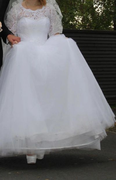 Лот: 10586016. Фото: 1. счастливое свадебное платье. Свадебные платья