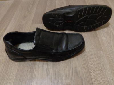 Лот: 7560304. Фото: 1. кожаные туфли 43 р. по стельке... Туфли