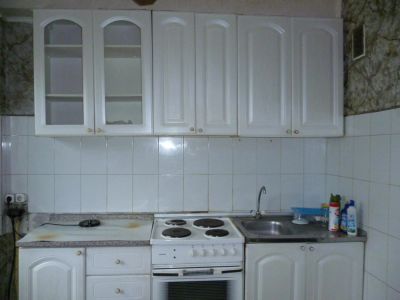Лот: 7551847. Фото: 1. Кухонный гарнитур с плитой. Кухонные гарнитуры