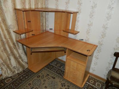 Лот: 5008937. Фото: 1. Угловой компьютерный стол. Компьютерные и письменные столы