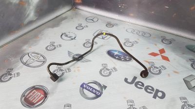 Лот: 23584283. Фото: 1. Трубка топливная Toyota Regius... Топливная система
