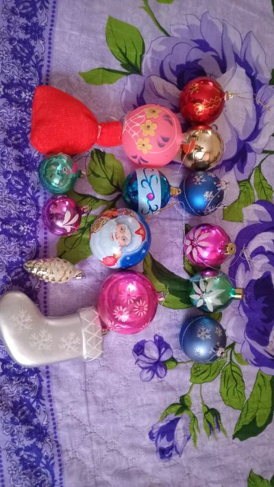 Лот: 24697673. Фото: 1. Елочные игрушки. Гирлянды, шарики, новогодние аксессуары