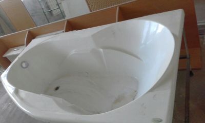 Лот: 9742681. Фото: 1. Ванна акриловая 170х100х60. Ванны и комплектующие