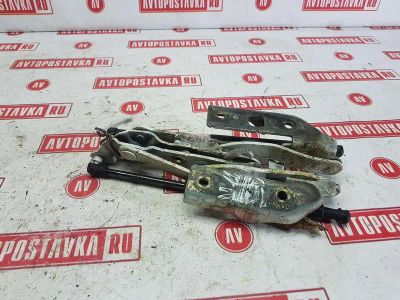 Лот: 20895453. Фото: 1. Петля крышки багажника Nissan... Двигатель и элементы двигателя