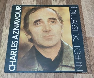 Лот: 25726857. Фото: 1. Charles Aznavour Du Lässt Dich... Аудиозаписи