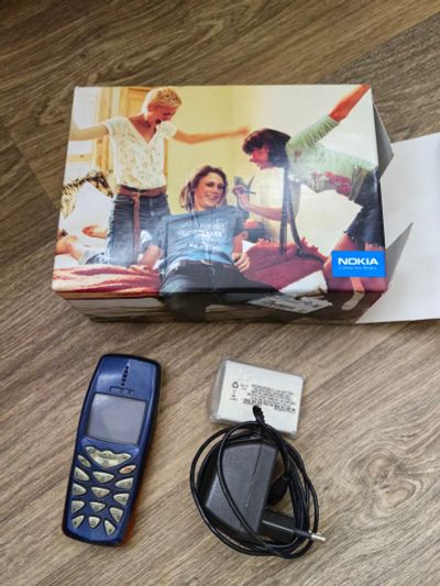 Лот: 25008649. Фото: 1. Nokia 3510i. Кнопочные мобильные телефоны