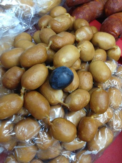 Лот: 6729303. Фото: 1. Мини колбаски. Размер с виноград... Мясо, птица, яйцо