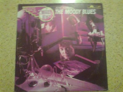 Лот: 7947588. Фото: 1. LP - "The Moody Blues" (хорошее... Аудиозаписи