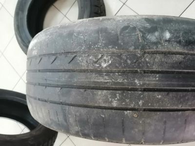 Лот: 14455223. Фото: 1. Шина Dunlop 245/50/18. Другое (шины, диски)