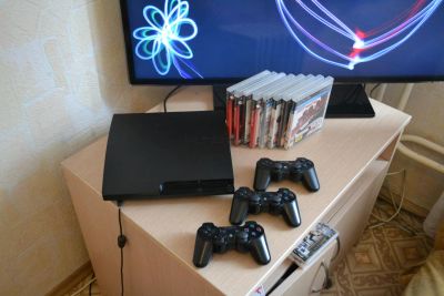 Лот: 7924817. Фото: 1. Sony playstation 3 320 Gb + 3... Игровые приставки, консоли