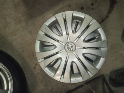 Лот: 15756708. Фото: 1. Колпаки на диски R-16 декор Toyota... Колпаки