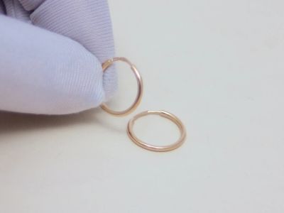 Лот: 15874746. Фото: 1. ЗОЛОТЫЕ СЕРЬГИ 0,69 ГРАММ. Серьги, каффы