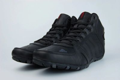 Лот: 16933080. Фото: 1. Кроссовки Adidas Daroga Fur Dark... Кеды, кроссовки, слипоны