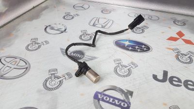Лот: 23587242. Фото: 1. Датчик положения коленвала Volvo... Электрооборудование