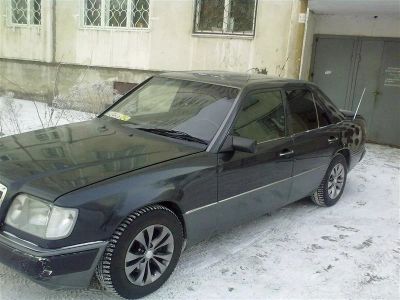 Лот: 994076. Фото: 1. Mercedes E300. Автомобили