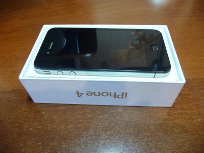 Лот: 3509586. Фото: 1. iPhone 4g 16gb. Смартфоны