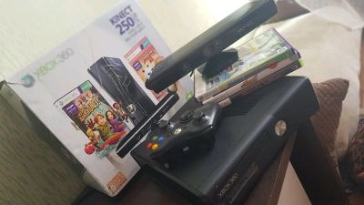 Лот: 10853618. Фото: 1. Xbox 360 250gb Kinect. Игровые приставки, консоли