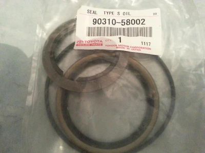 Лот: 5327907. Фото: 1. Сальник Toyota Land Cruiser, UZJ100. Топливная система