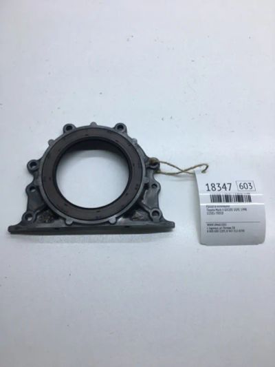 Лот: 20380230. Фото: 1. Крышка коленвала Toyota Mark Ii... Двигатель и элементы двигателя