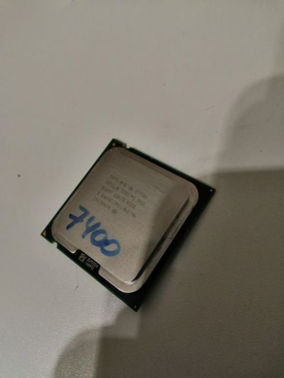 Лот: 15150651. Фото: 1. Процессор Intel Core 2 Duo E7400. Процессоры