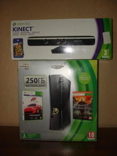 Лот: 3997519. Фото: 1. Xbox 360 Slim 250Gb + kinect... Игровые приставки, консоли