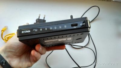 Лот: 9648422. Фото: 1. Роутер DLINK DIR-620 USB. Маршрутизаторы (роутеры)