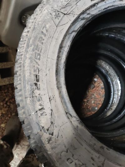 Лот: 19536540. Фото: 1. Goodyear UltraGrip 500 225/65... Шины