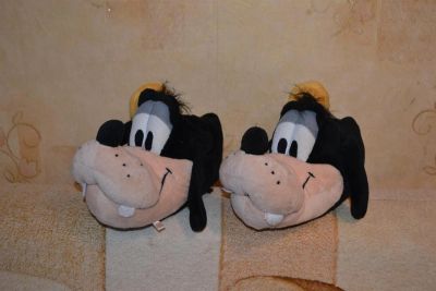 Лот: 3072960. Фото: 1. Тапки детские Disney. Другое (одежда и аксессуары)