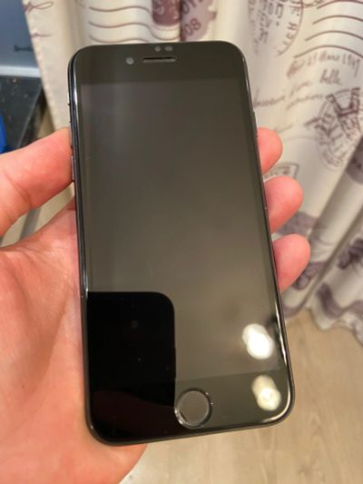Лот: 15519048. Фото: 1. Iphone 7. Смартфоны