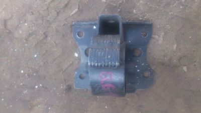 Лот: 3100383. Фото: 1. Подушка под АКПП Nissan Bluebird. Двигатель и элементы двигателя