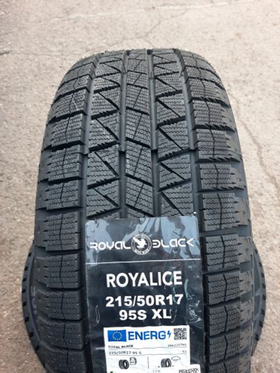 Лот: 25791119. Фото: 1. 215/50 R17 95S Royal Black Ice... Шины