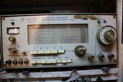 Лот: 874403. Фото: 1. ВЧ Генератор. Контрольно-измерительное оборудование